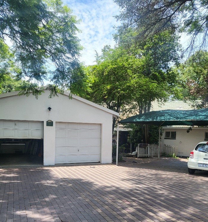 6 Bedroom Property for Sale in Bryanston Gauteng