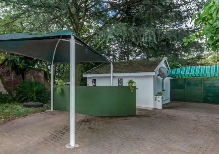 6 Bedroom Property for Sale in Bryanston Gauteng