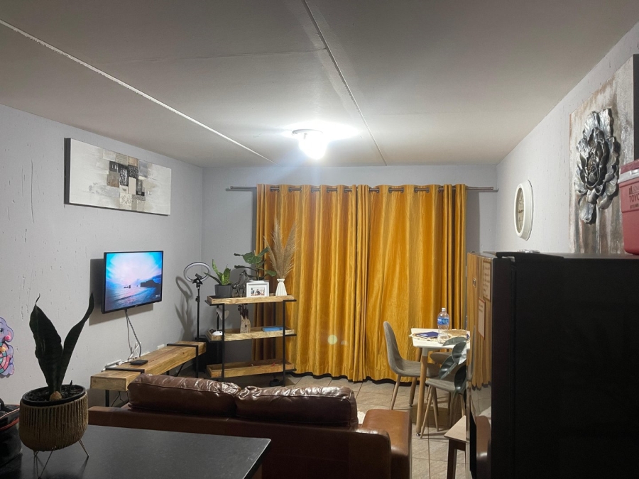 2 Bedroom Property for Sale in Groblerpark Gauteng