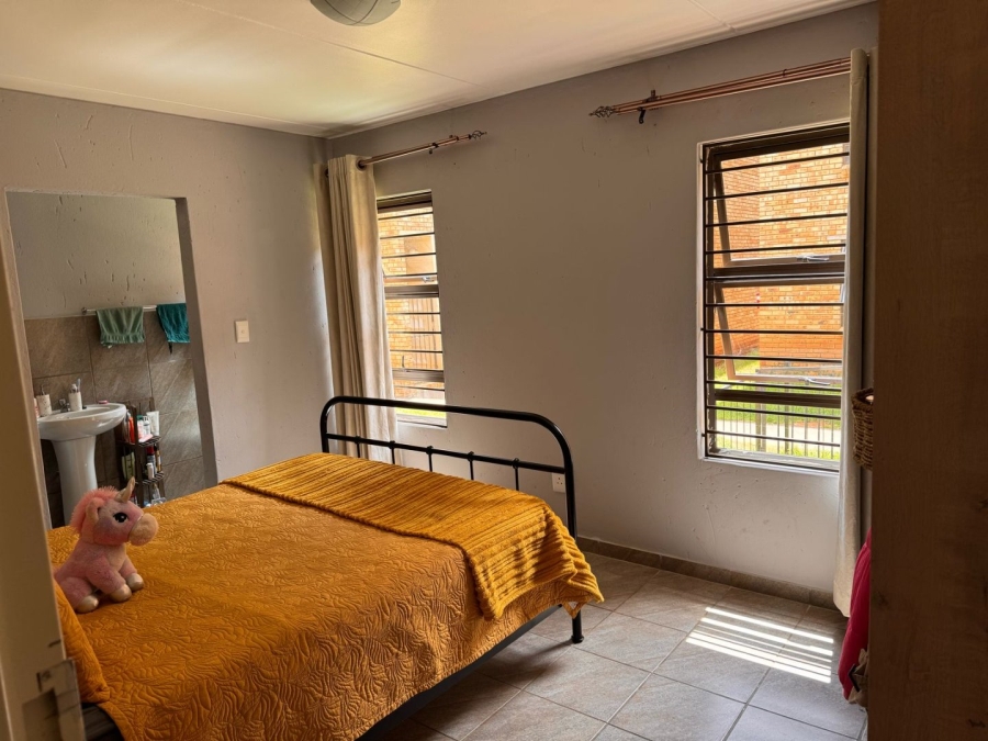 2 Bedroom Property for Sale in Groblerpark Gauteng