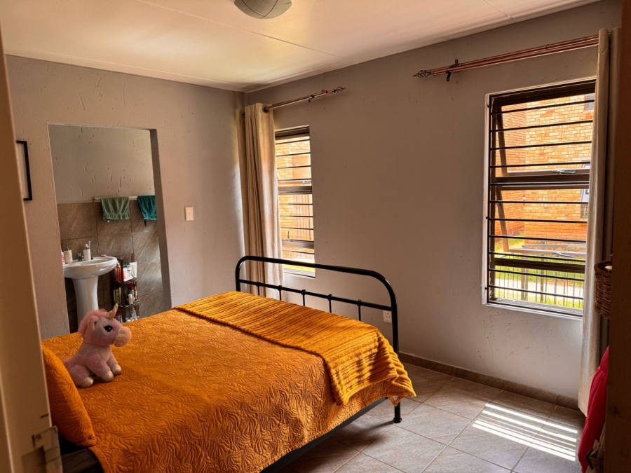 2 Bedroom Property for Sale in Groblerpark Gauteng