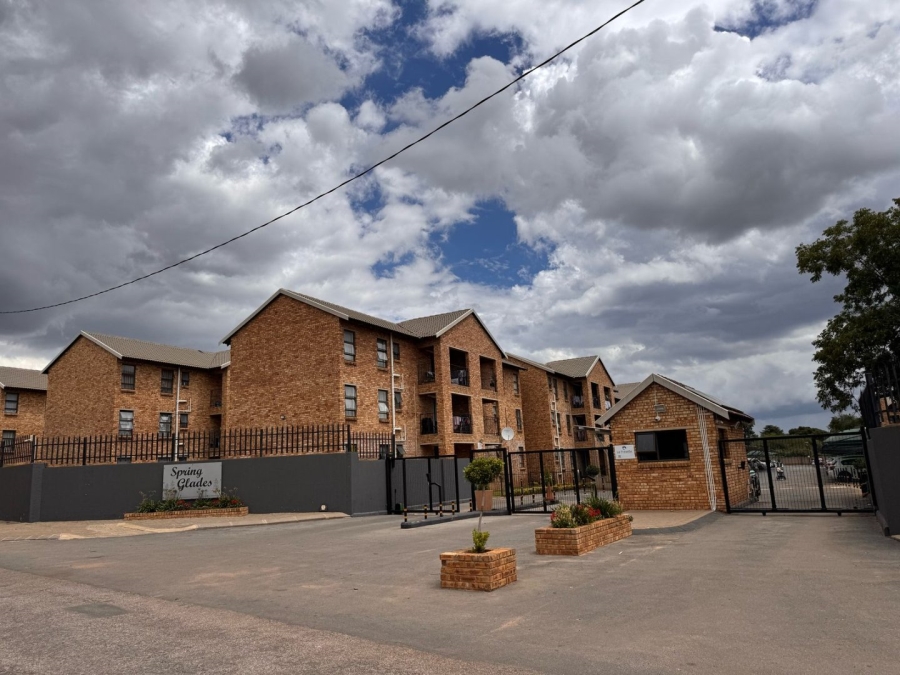 2 Bedroom Property for Sale in Groblerpark Gauteng