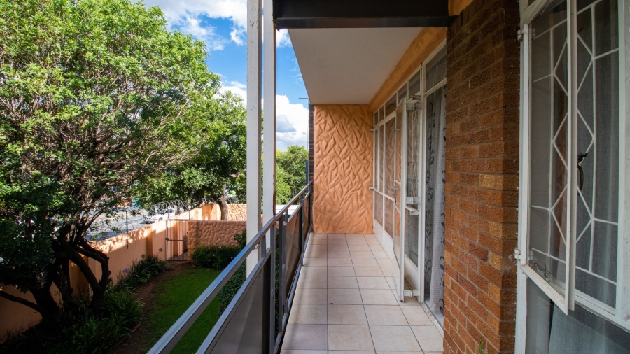 To Let 2 Bedroom Property for Rent in Edenvale Central Gauteng