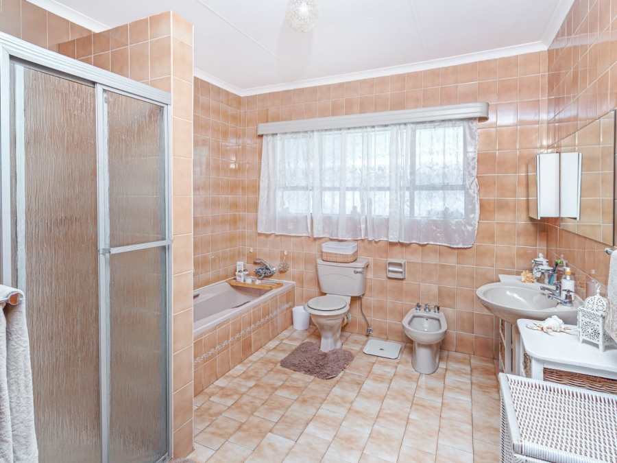 4 Bedroom Property for Sale in Amandasig Gauteng