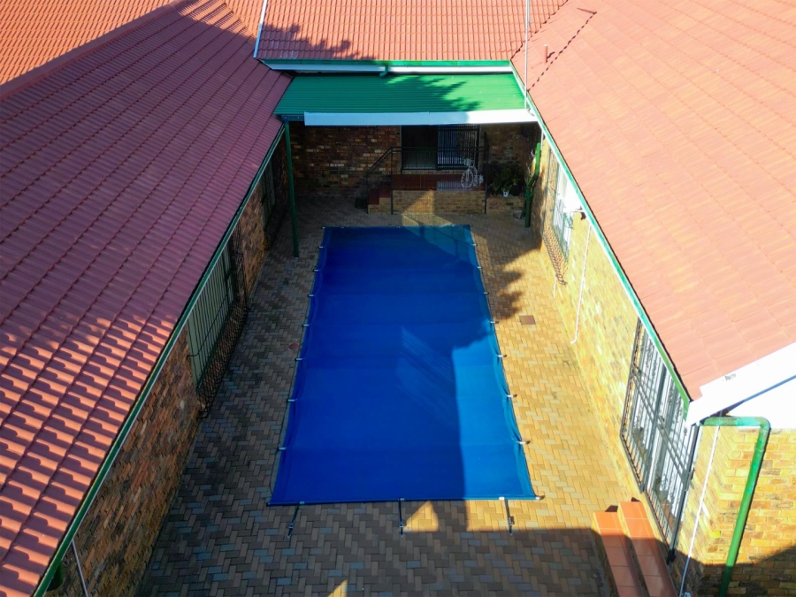 4 Bedroom Property for Sale in Amandasig Gauteng