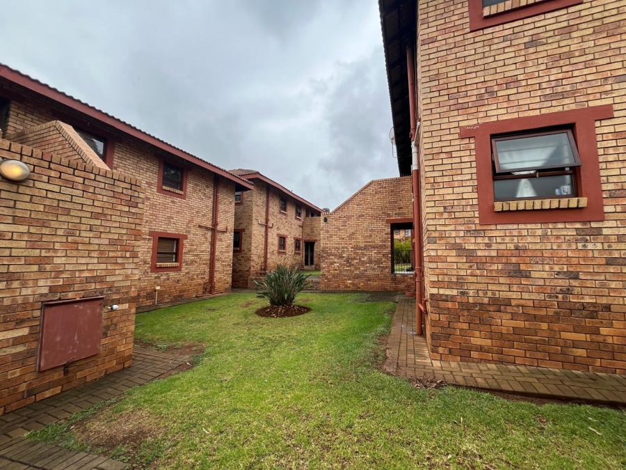 2 Bedroom Property for Sale in Bedfordview Gauteng