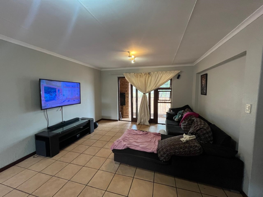 2 Bedroom Property for Sale in Bedfordview Gauteng