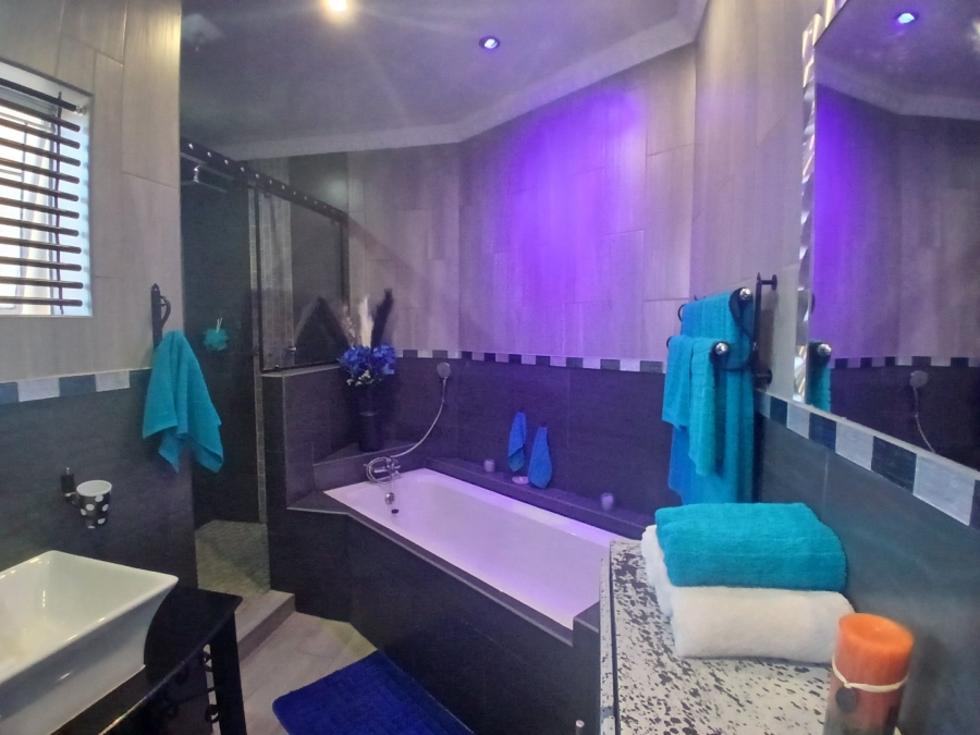 3 Bedroom Property for Sale in Vanderbijlpark CE 3 Gauteng