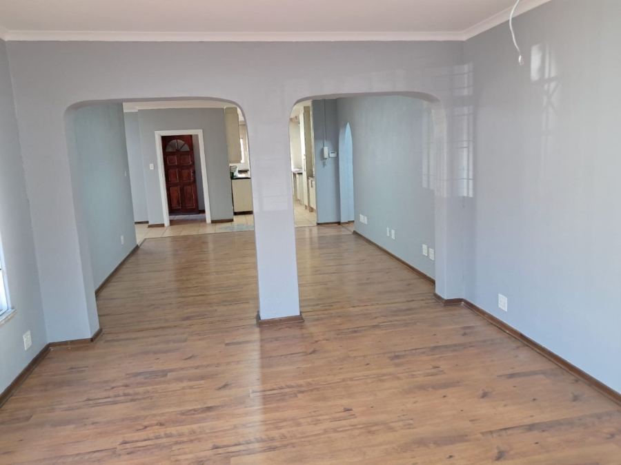 To Let 3 Bedroom Property for Rent in Bardene Gauteng