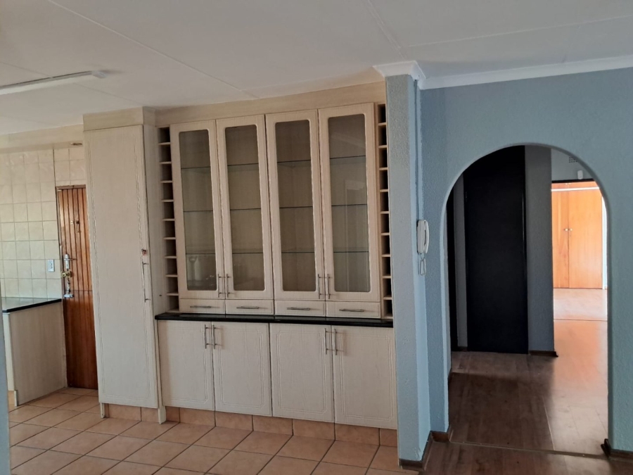 To Let 3 Bedroom Property for Rent in Bardene Gauteng