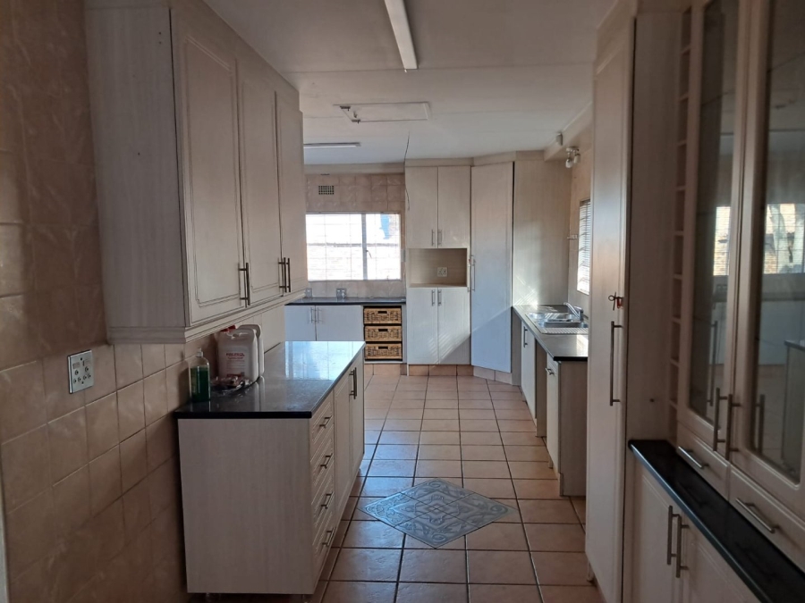 To Let 3 Bedroom Property for Rent in Bardene Gauteng
