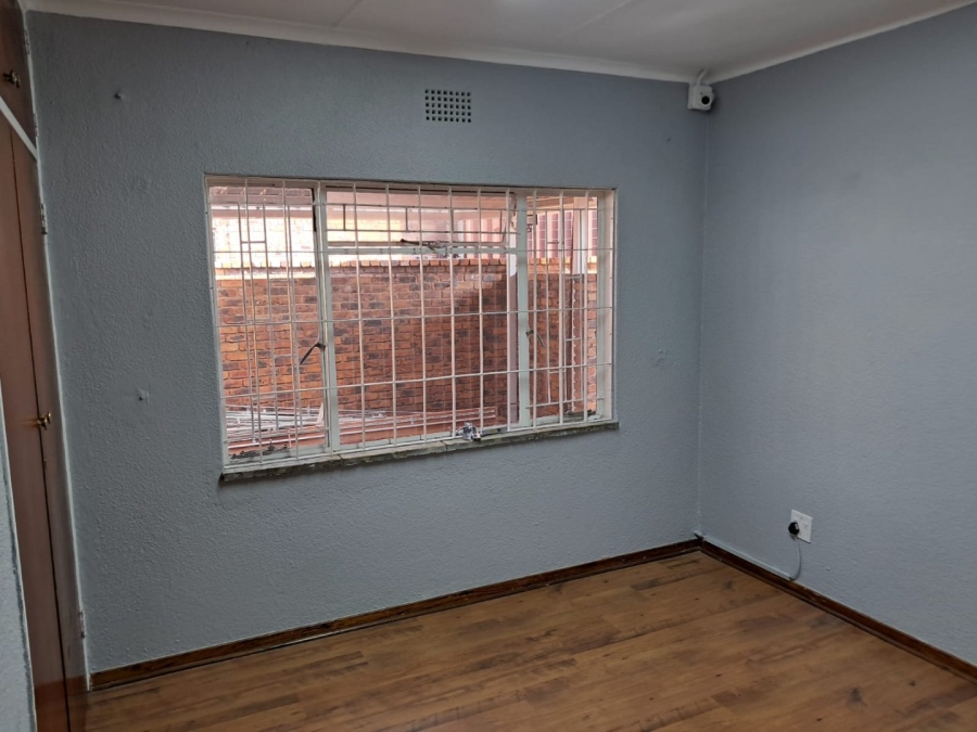 To Let 3 Bedroom Property for Rent in Bardene Gauteng