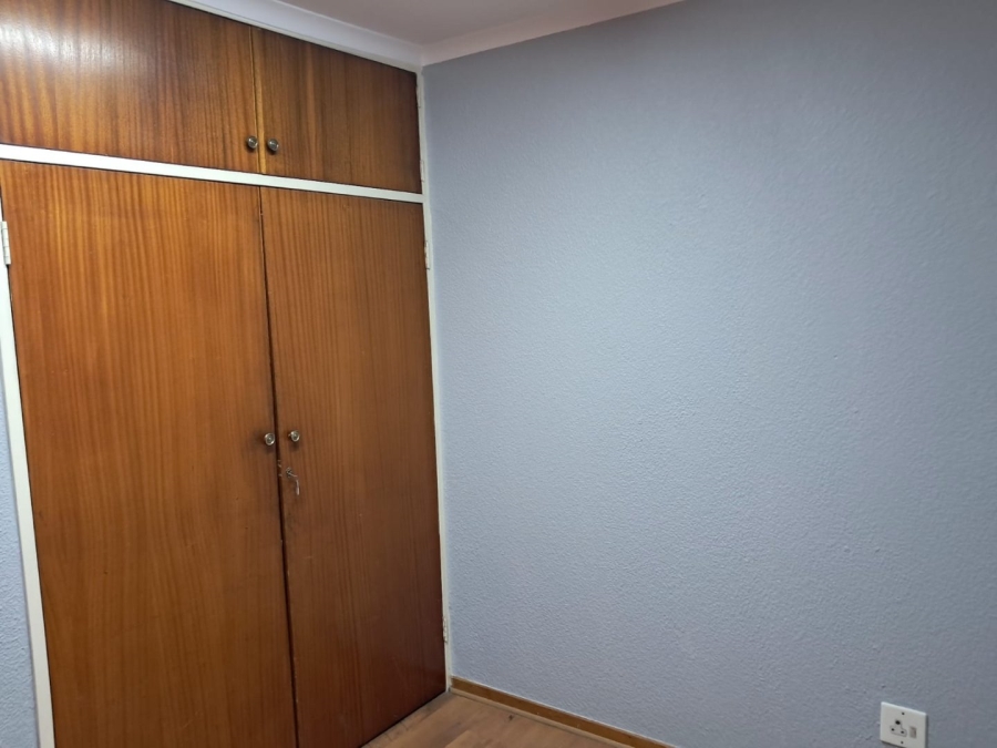 To Let 3 Bedroom Property for Rent in Bardene Gauteng
