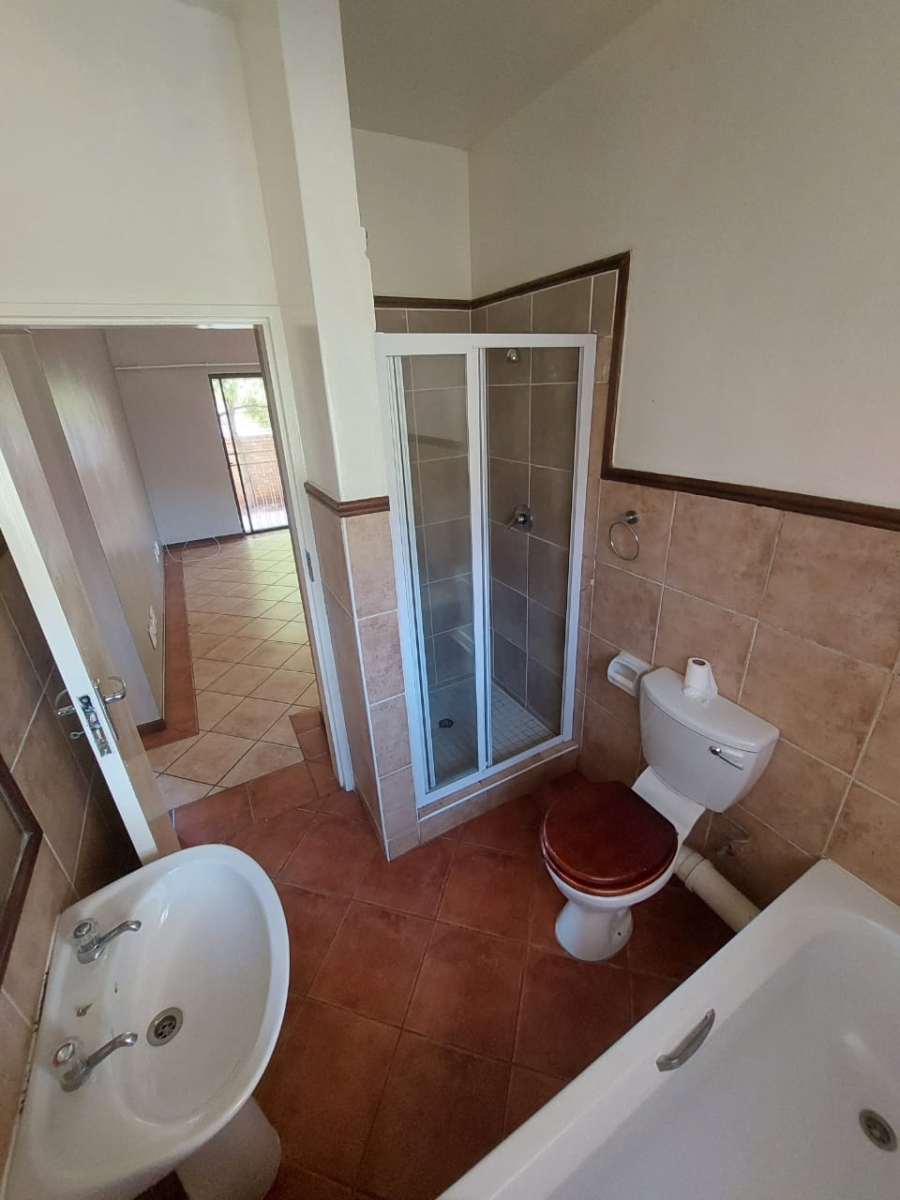 2 Bedroom Property for Sale in Boardwalk Villas Gauteng