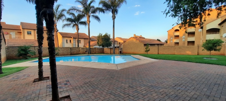 2 Bedroom Property for Sale in Boardwalk Villas Gauteng