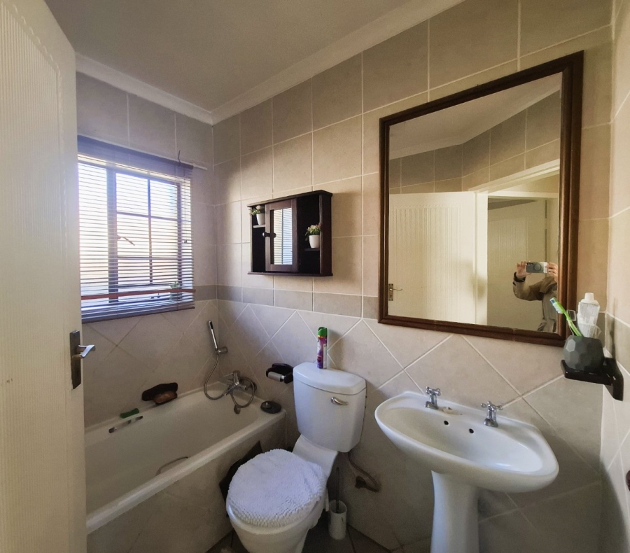 To Let 3 Bedroom Property for Rent in Equestria Gauteng