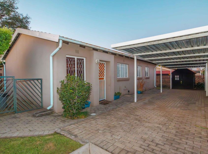 2 Bedroom Property for Sale in Eden Glen Gauteng