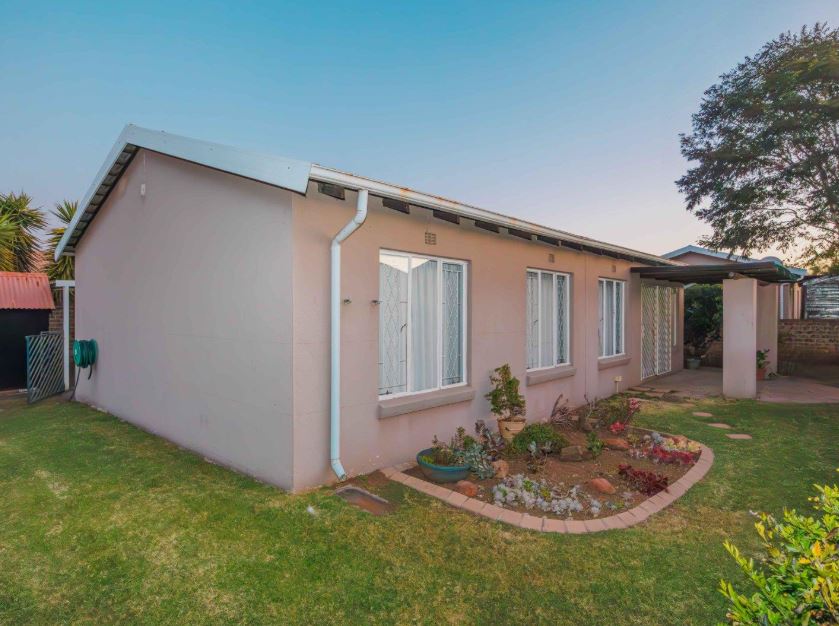 2 Bedroom Property for Sale in Eden Glen Gauteng