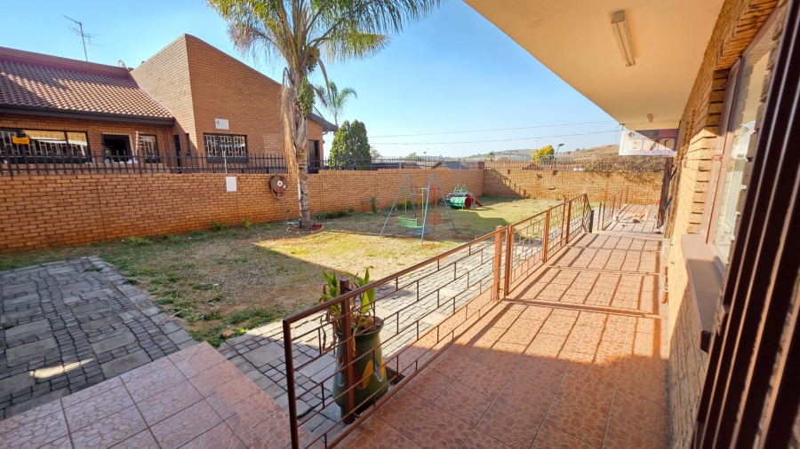 Commercial Property for Sale in Laudium Gauteng