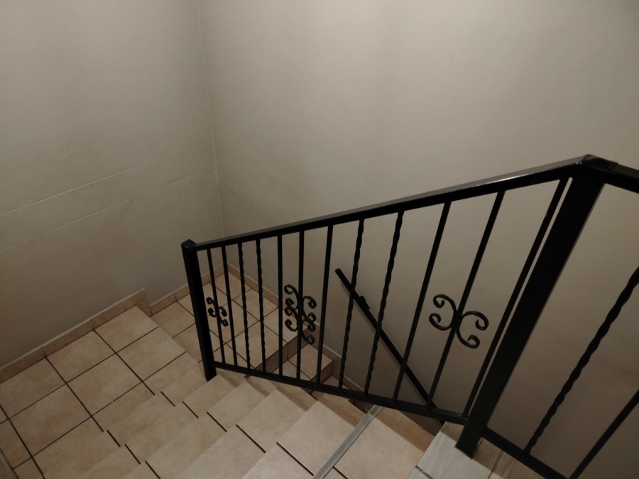 To Let 3 Bedroom Property for Rent in The Wilds Gauteng