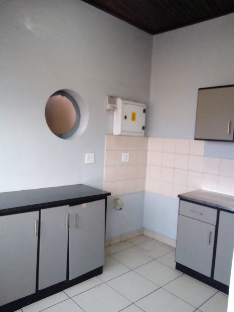 To Let 2 Bedroom Property for Rent in Gezina Gauteng