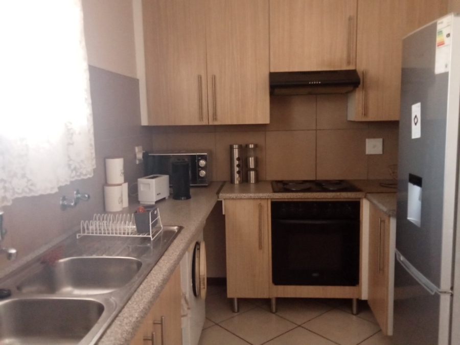 2 Bedroom Property for Sale in Noordwyk Gauteng