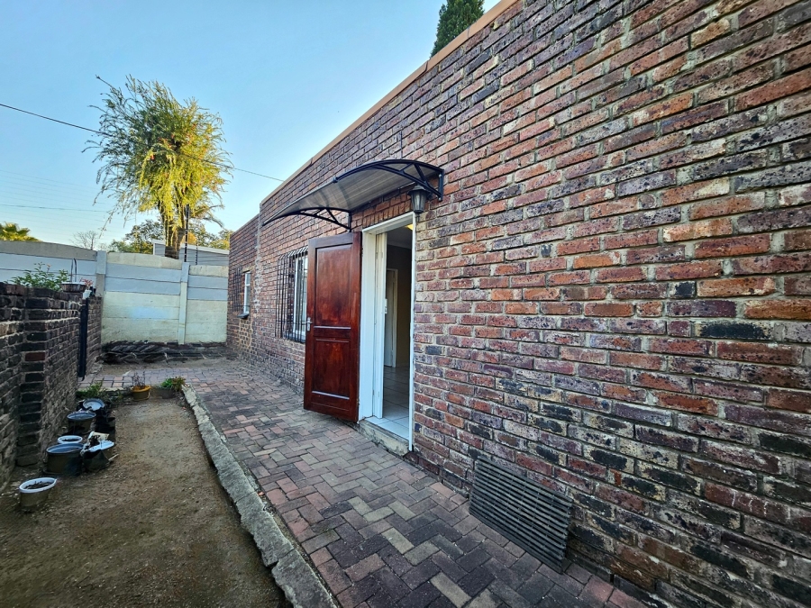 To Let  Bedroom Property for Rent in Edleen Gauteng