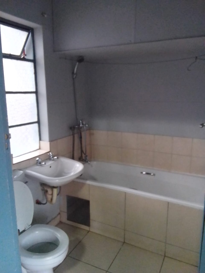 To Let 1 Bedroom Property for Rent in Gezina Gauteng