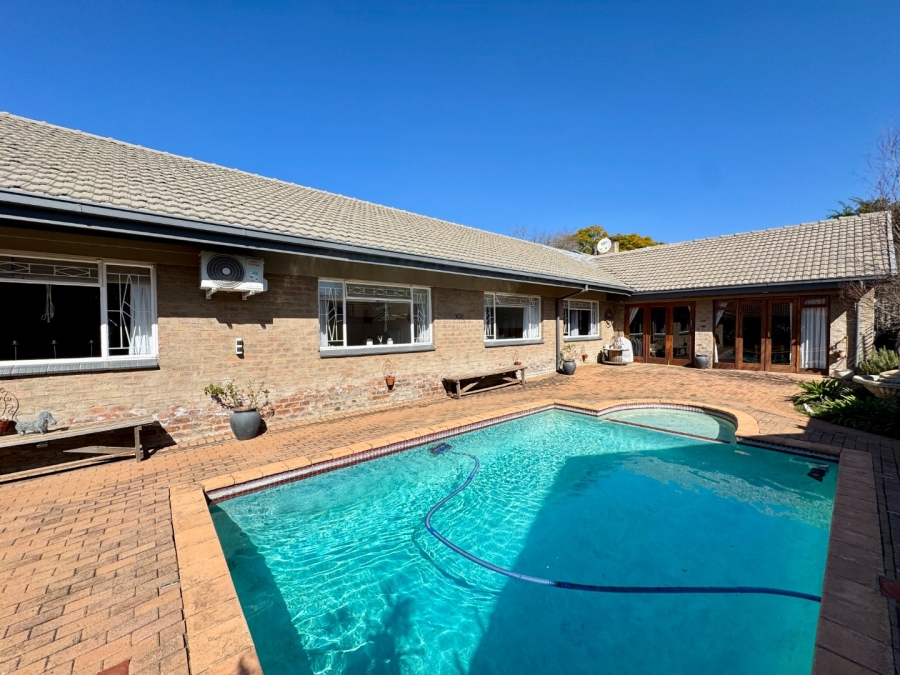 4 Bedroom Property for Sale in Lyttelton Manor Gauteng