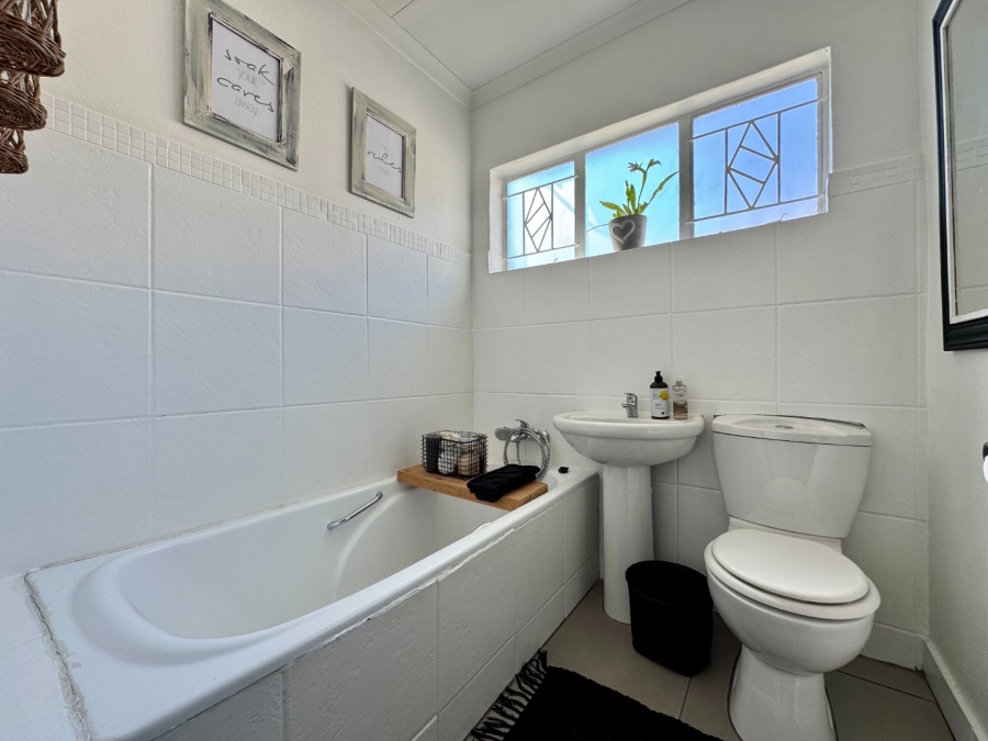 4 Bedroom Property for Sale in Lyttelton Manor Gauteng