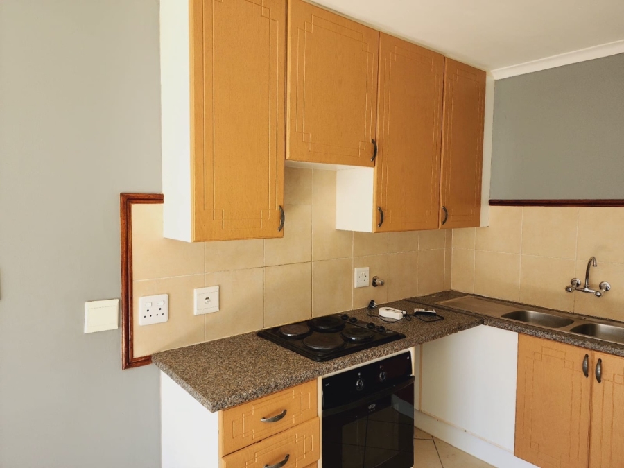 To Let 1 Bedroom Property for Rent in Noordwyk Gauteng