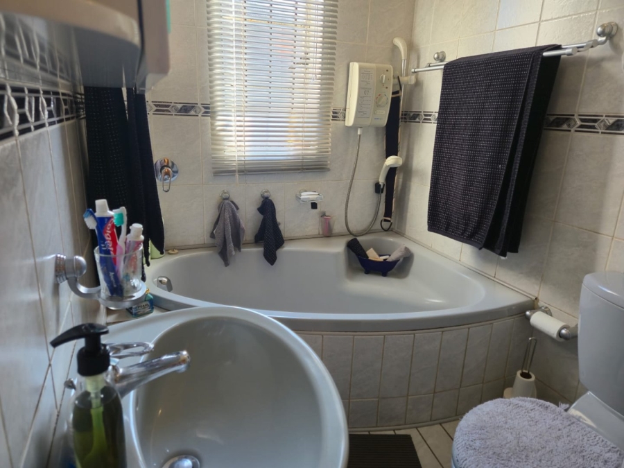 3 Bedroom Property for Sale in Primrose Gauteng