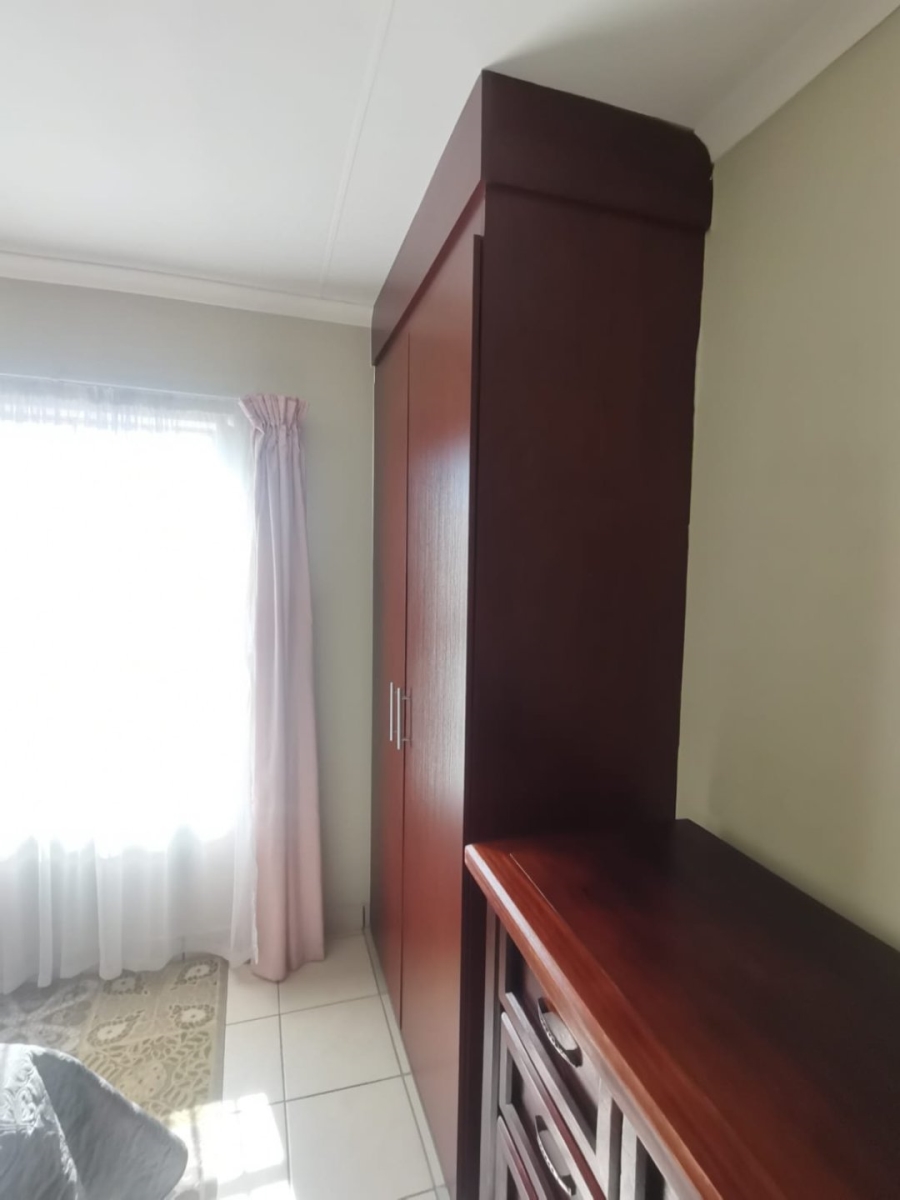 3 Bedroom Property for Sale in Annlin Gauteng