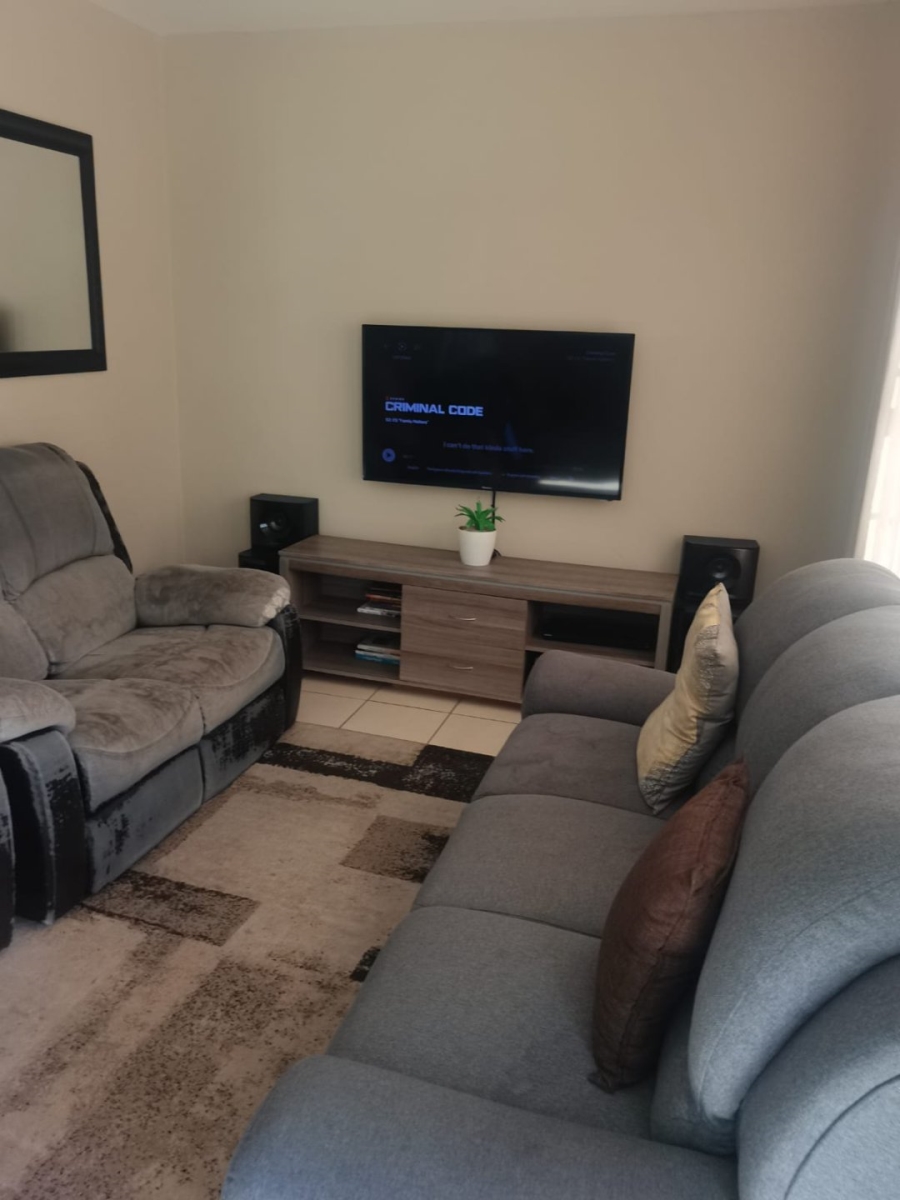 3 Bedroom Property for Sale in Annlin Gauteng