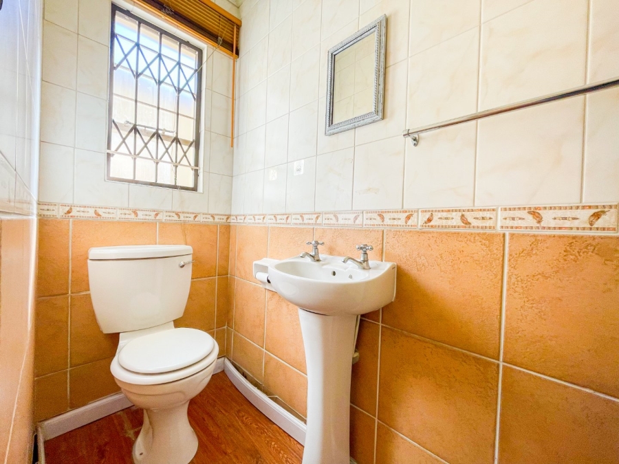 To Let 3 Bedroom Property for Rent in Halfway Gardens Gauteng