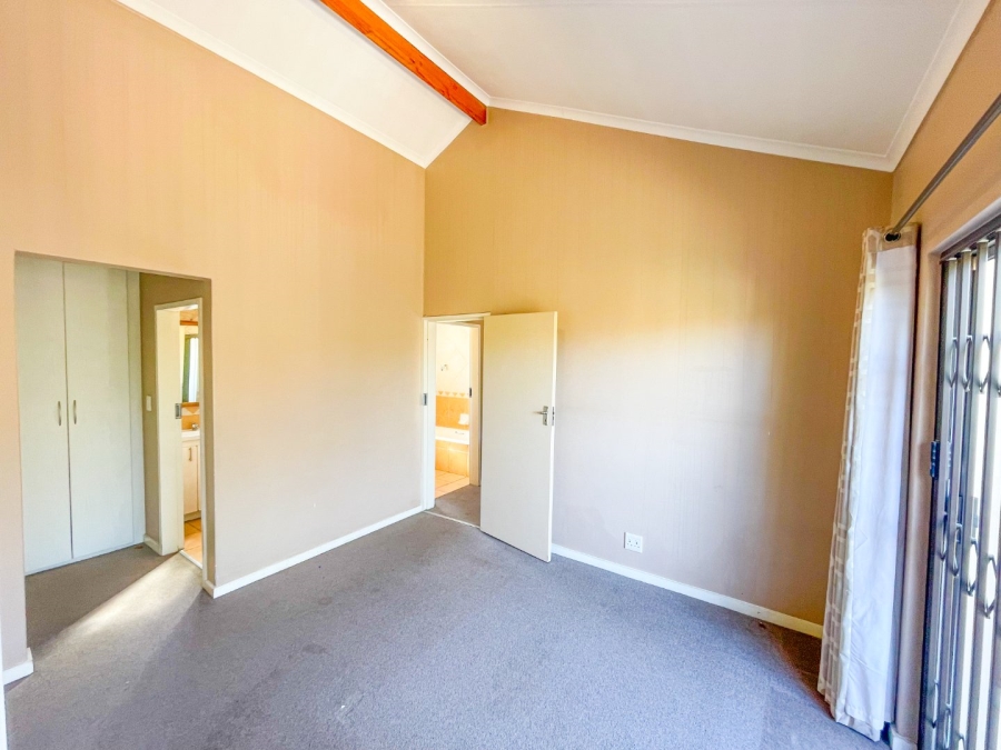 To Let 3 Bedroom Property for Rent in Halfway Gardens Gauteng