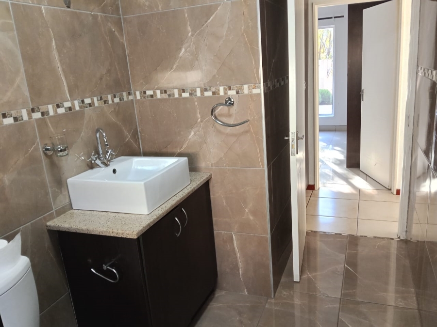 3 Bedroom Property for Sale in Sugar Bush Estate Gauteng