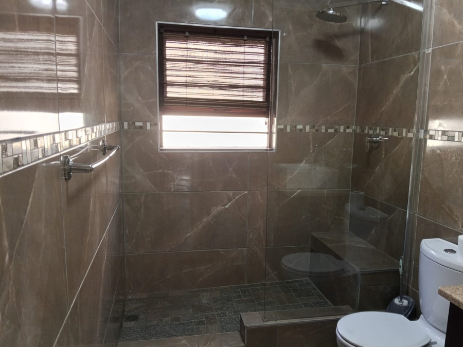 3 Bedroom Property for Sale in Sugar Bush Estate Gauteng
