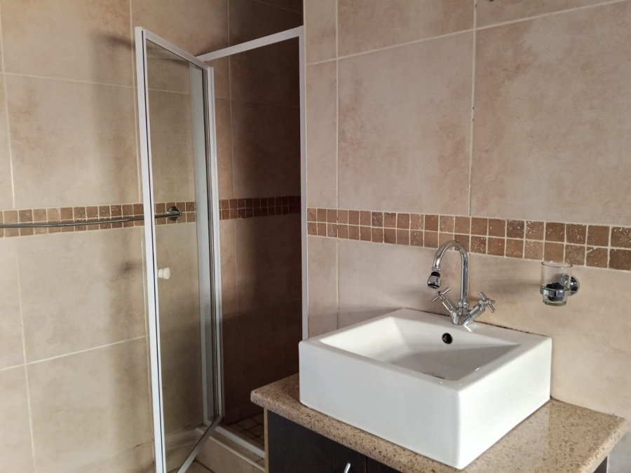 3 Bedroom Property for Sale in Sugar Bush Estate Gauteng