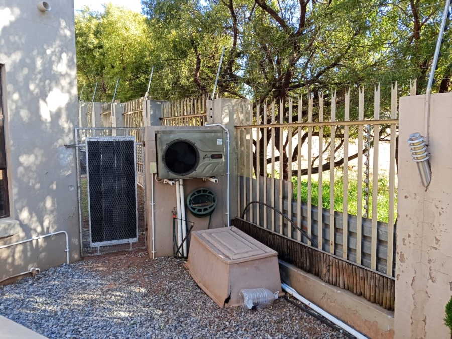 3 Bedroom Property for Sale in Sugar Bush Estate Gauteng