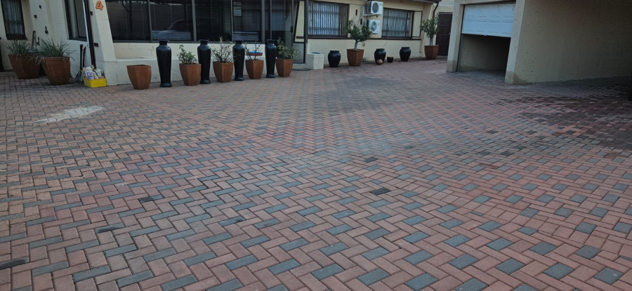 To Let 3 Bedroom Property for Rent in Marlands Gauteng
