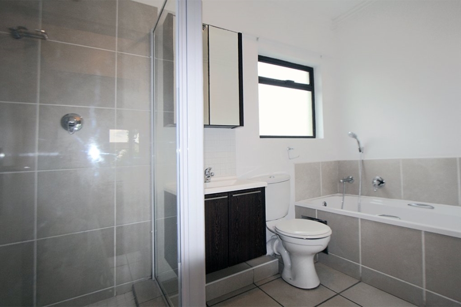1 Bedroom Property for Sale in Lonehill Gauteng