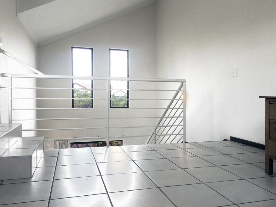 1 Bedroom Property for Sale in Lonehill Gauteng