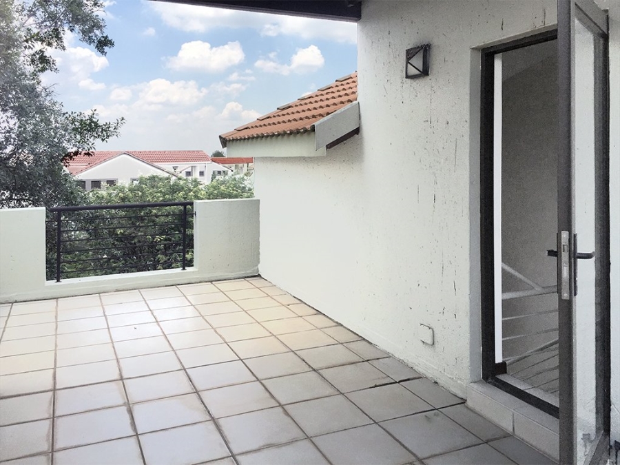 1 Bedroom Property for Sale in Lonehill Gauteng
