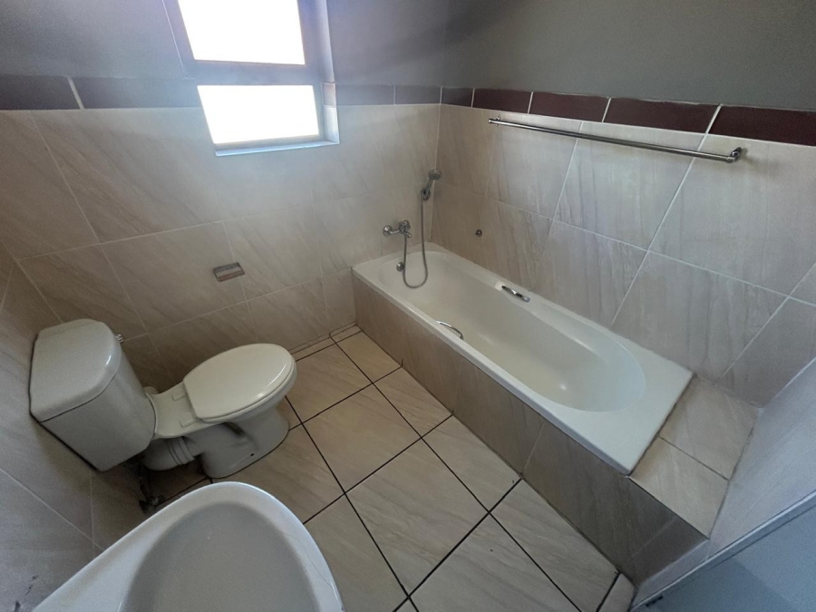 To Let 2 Bedroom Property for Rent in Groblerpark Gauteng