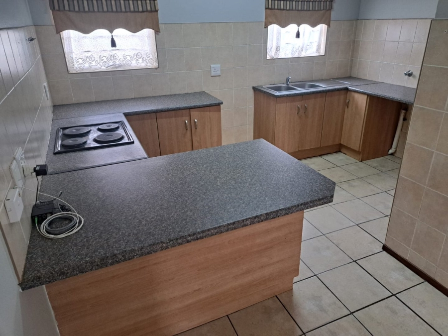 2 Bedroom Property for Sale in Annlin Gauteng