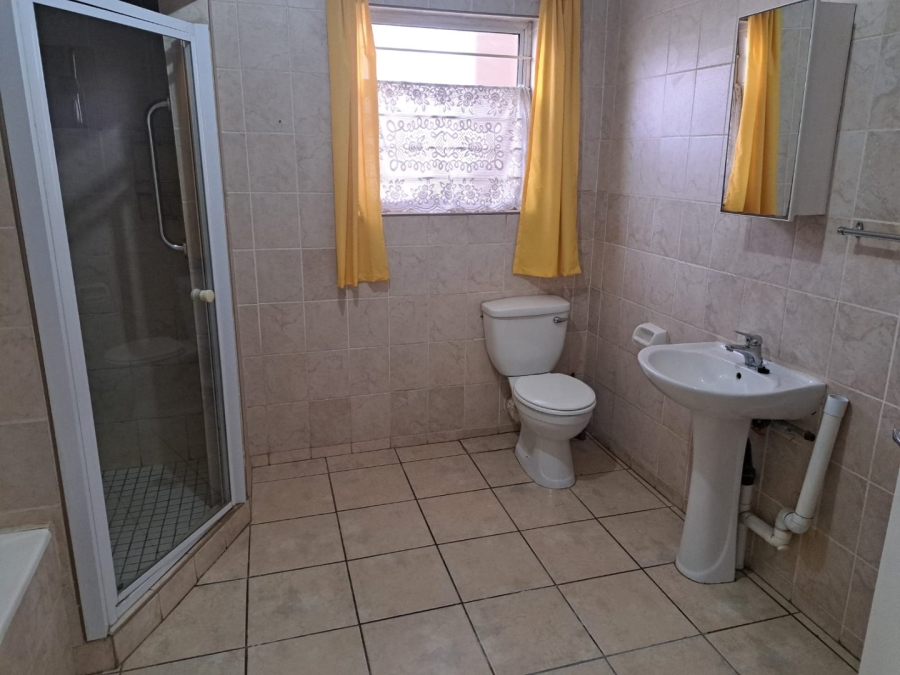2 Bedroom Property for Sale in Annlin Gauteng