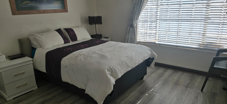 2 Bedroom Property for Sale in Magalieskruin Gauteng