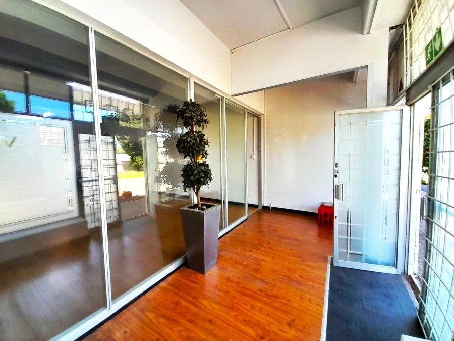  Bedroom Property for Sale in Northcliff Gauteng