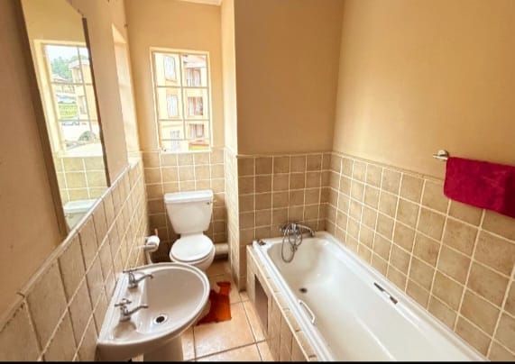 3 Bedroom Property for Sale in Meredale Gauteng